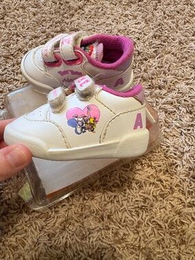 Vintage Y2K Tiny Toons Adventure character Infant shoes size 2